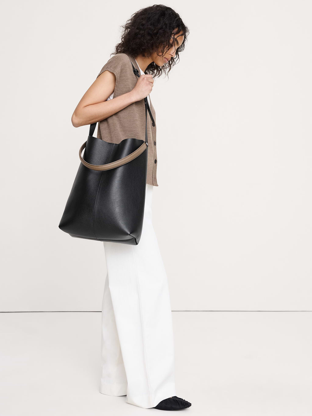 Slouchy Vida Italian Leather Bag - Black