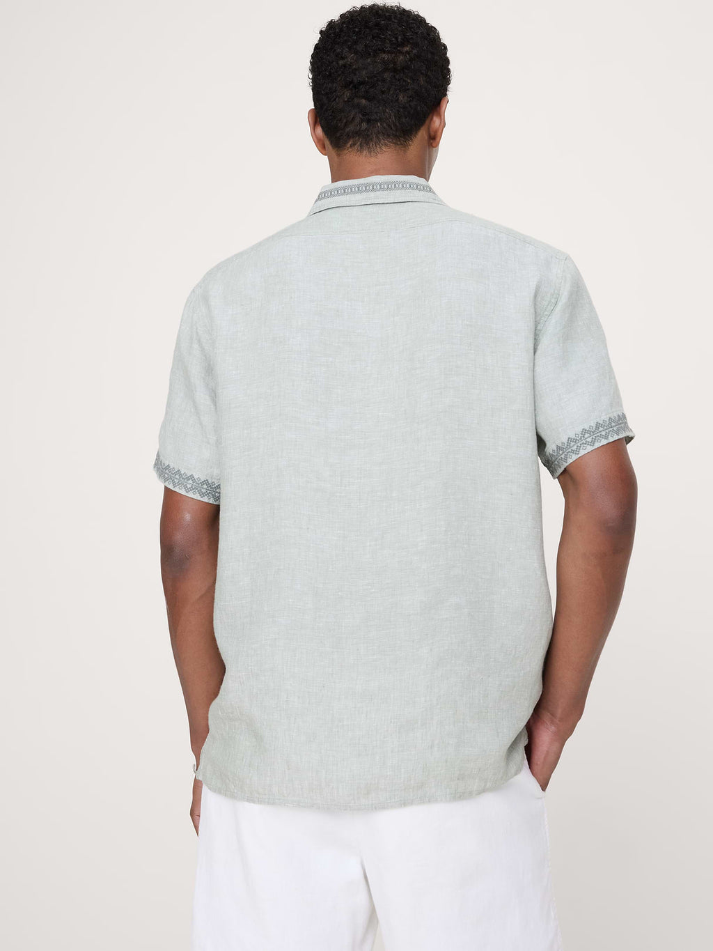 Standard-Fit Embroidered Linen Resort Shirt - Light Green