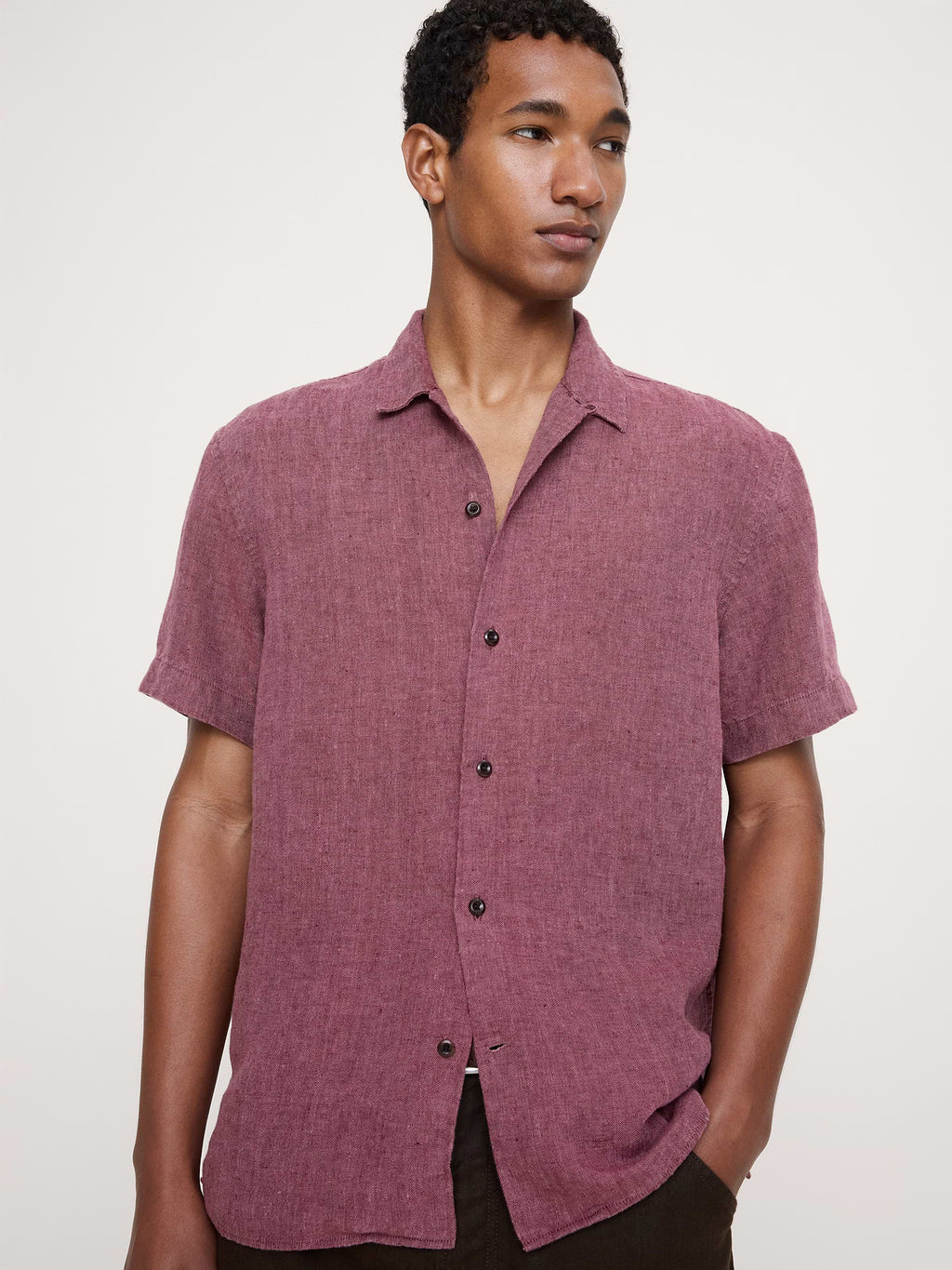 Standard-Fit Midweight Linen Resort Shirt - Purple Plum