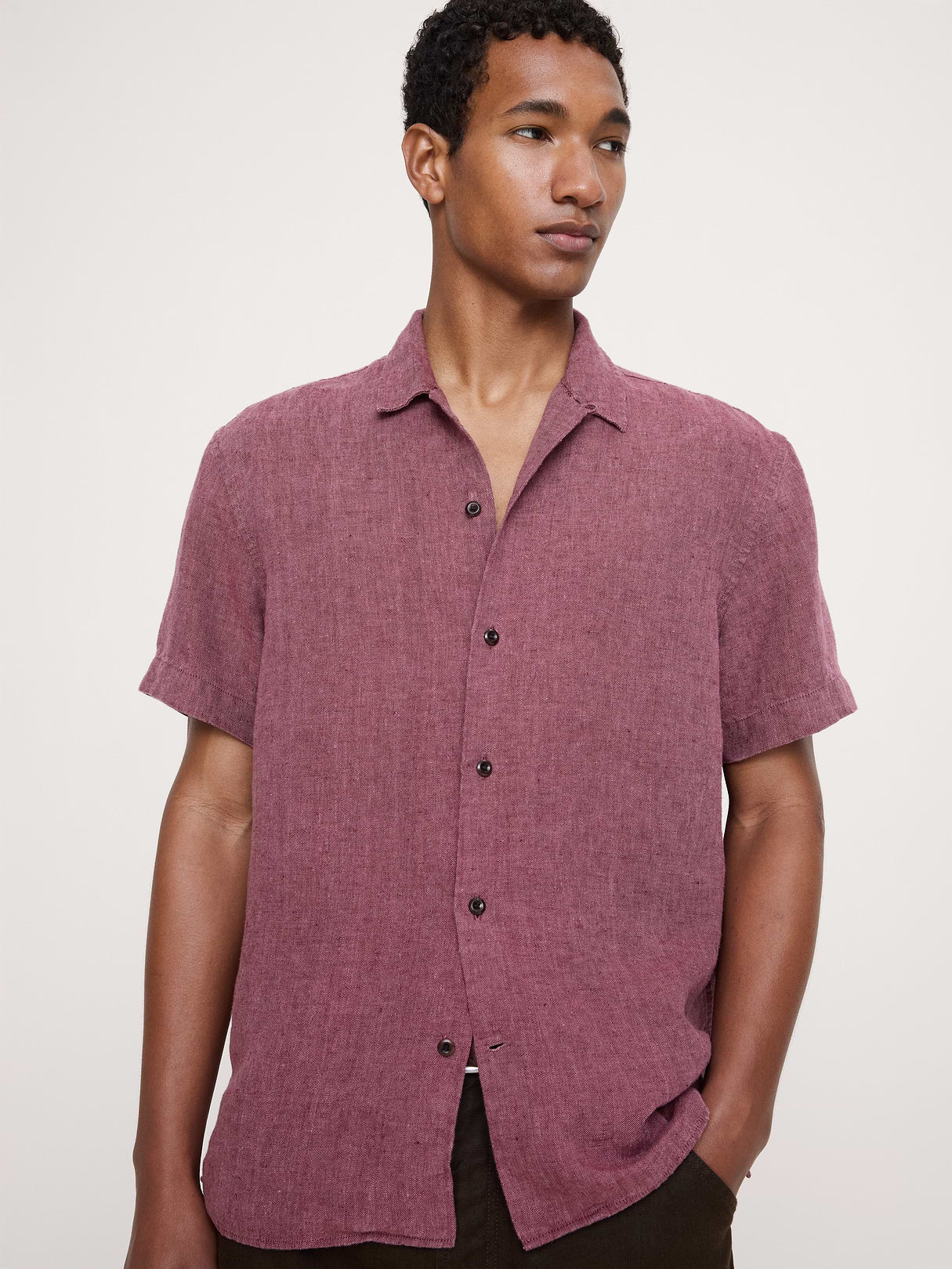 Standard-Fit Midweight Linen Resort Shirt - Purple Plum