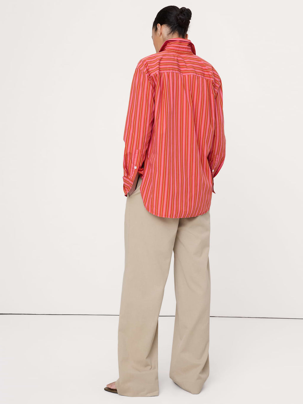 The Oversized Shirt in Cotton Poplin - Pink Stripe