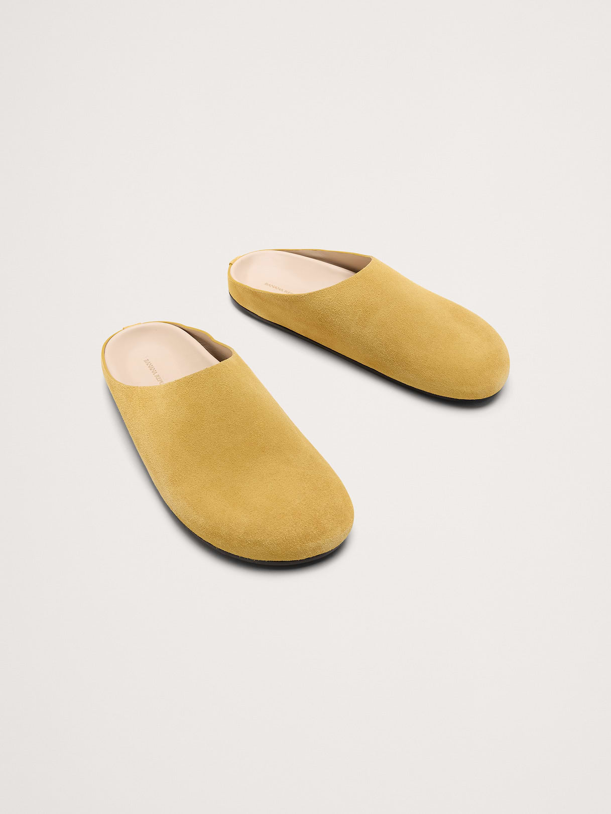 Leather Essential Clog - Butter Yellow