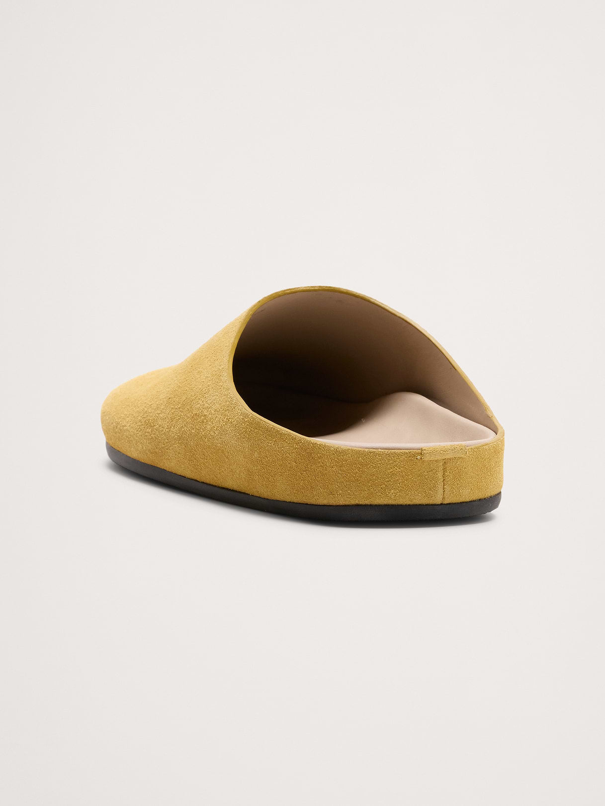Leather Essential Clog - Butter Yellow