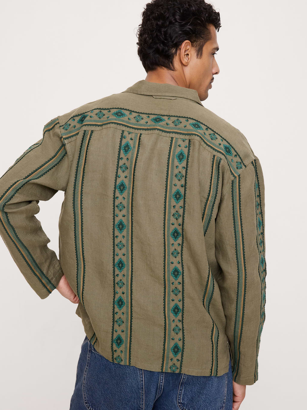 Relaxed-Fit Embroidered Linen Long-Sleeve Resort Shirt - Olive Green