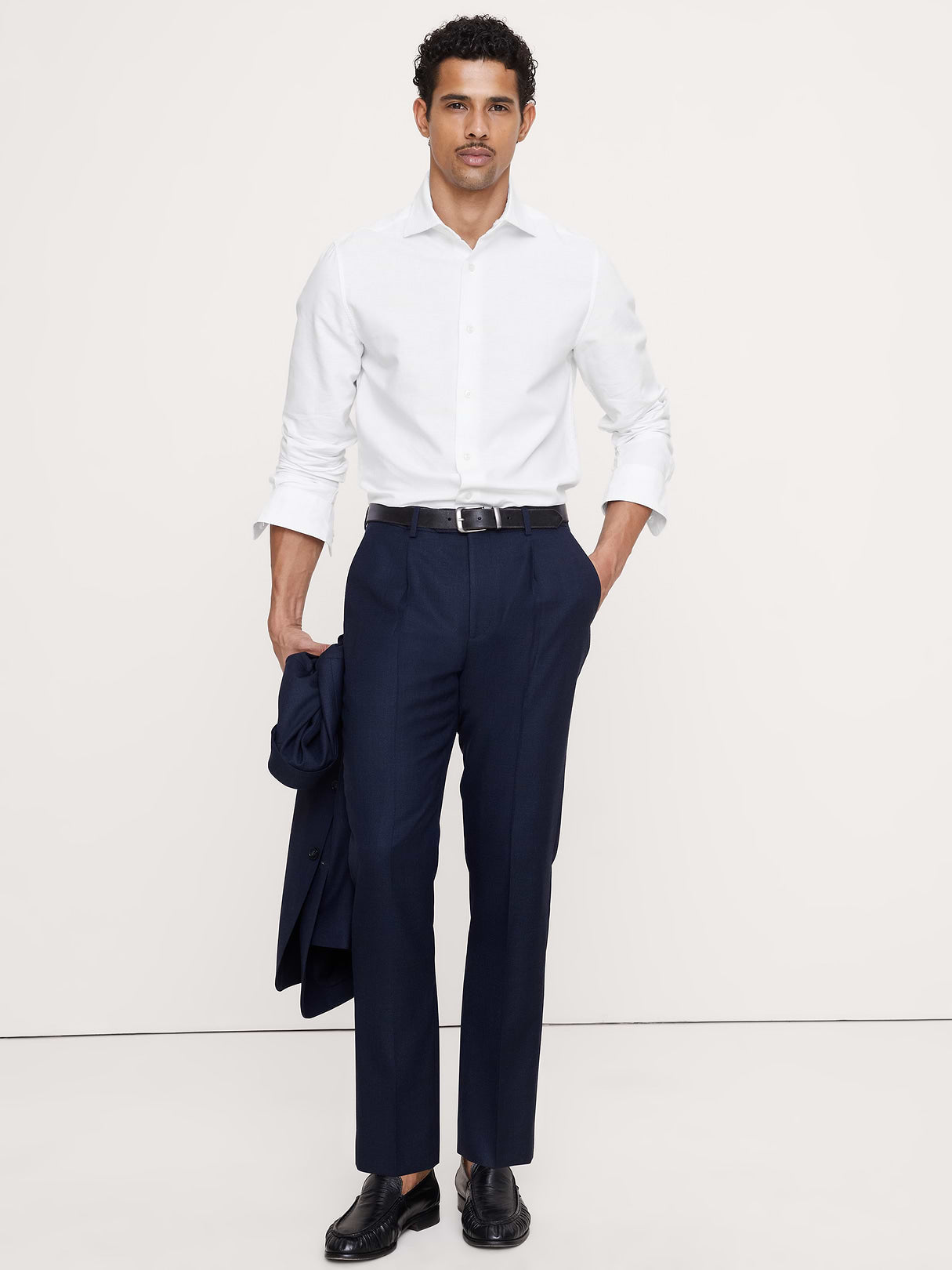 Tailored Slim-Fit Italian Wool Ventile Suit Pant - Navy Blue