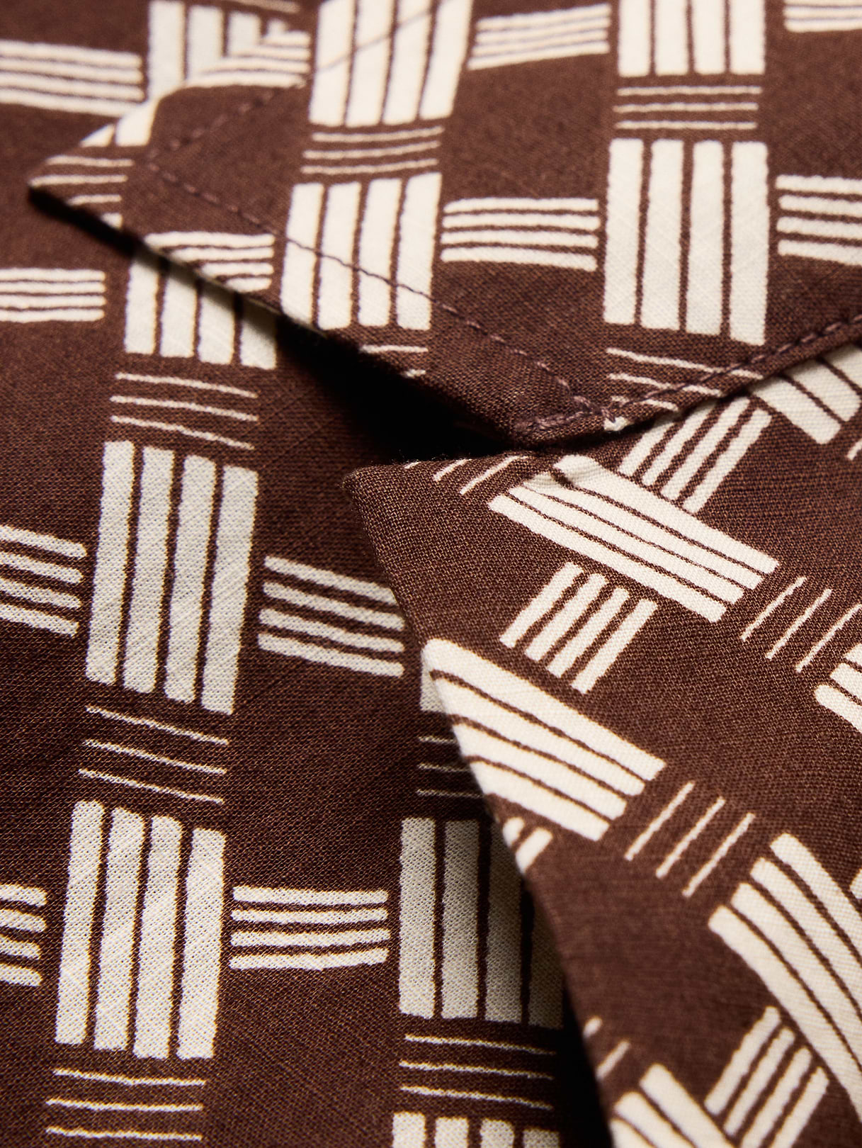 Relaxed-Fit Cotton Slub Resort Shirt - Brown Print