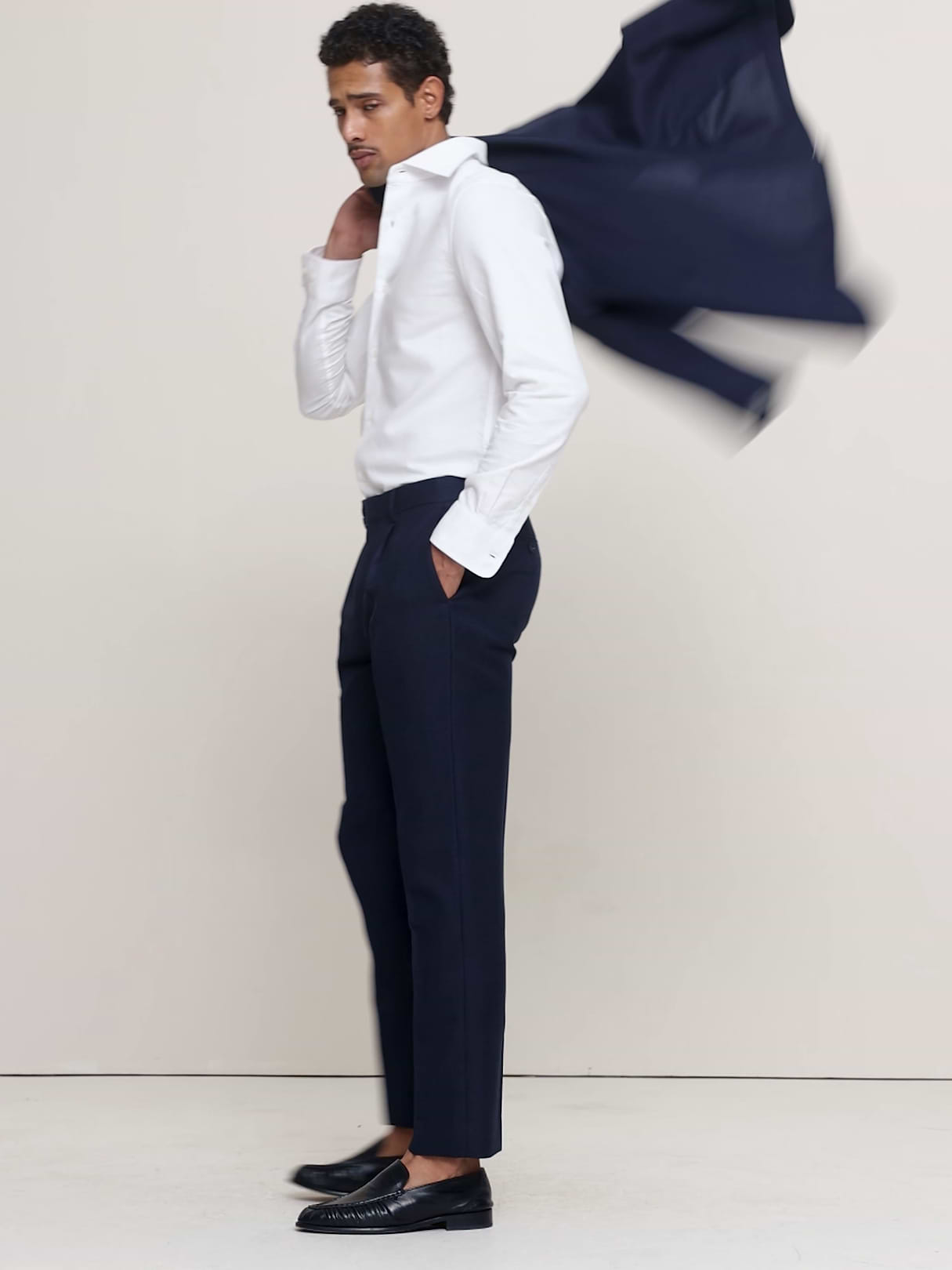 Tailored Slim-Fit Italian Wool Ventile Suit Pant - Navy Blue