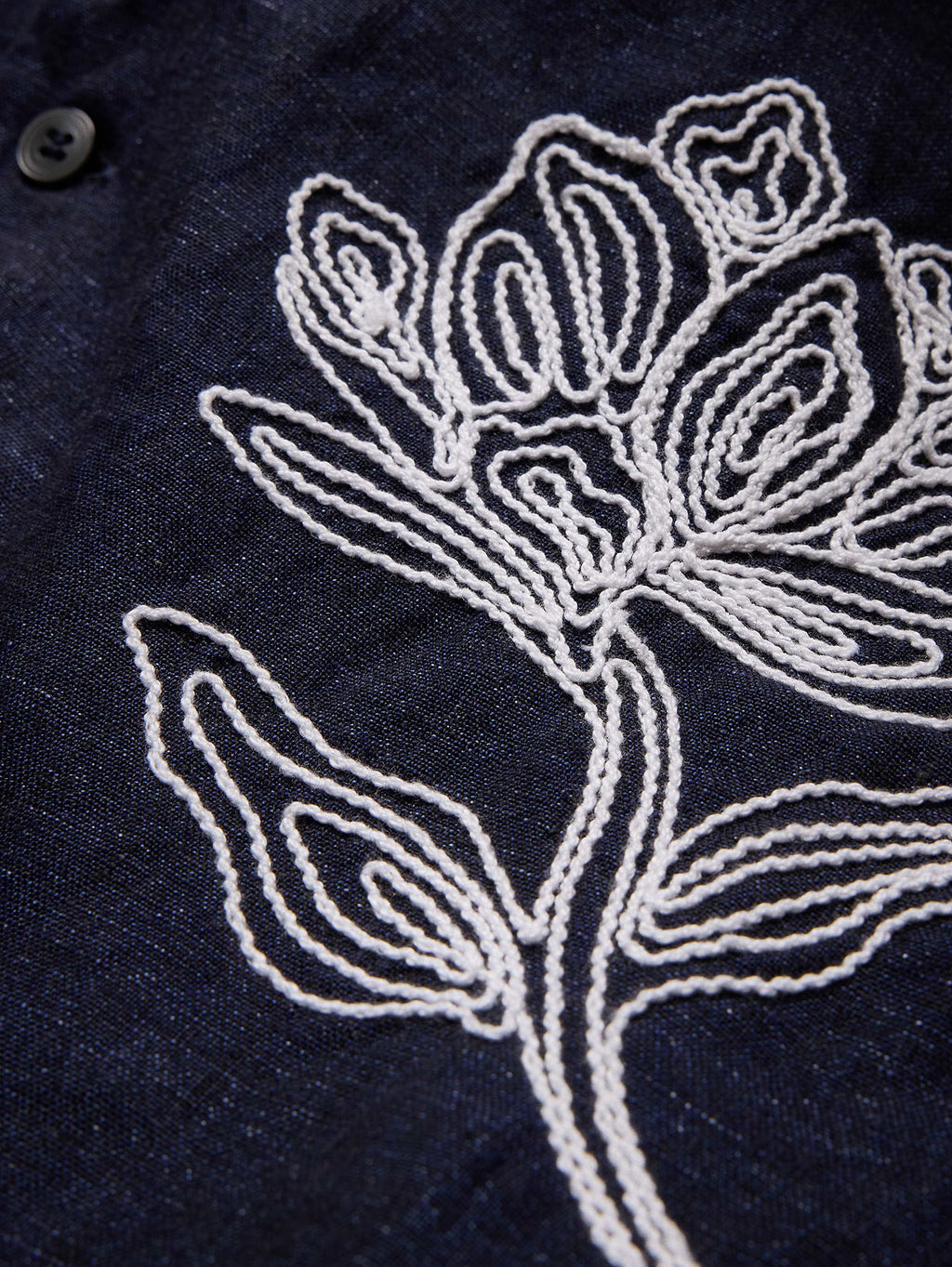 Standard-Fit Embroidered Linen Resort Shirt - Navy Blue