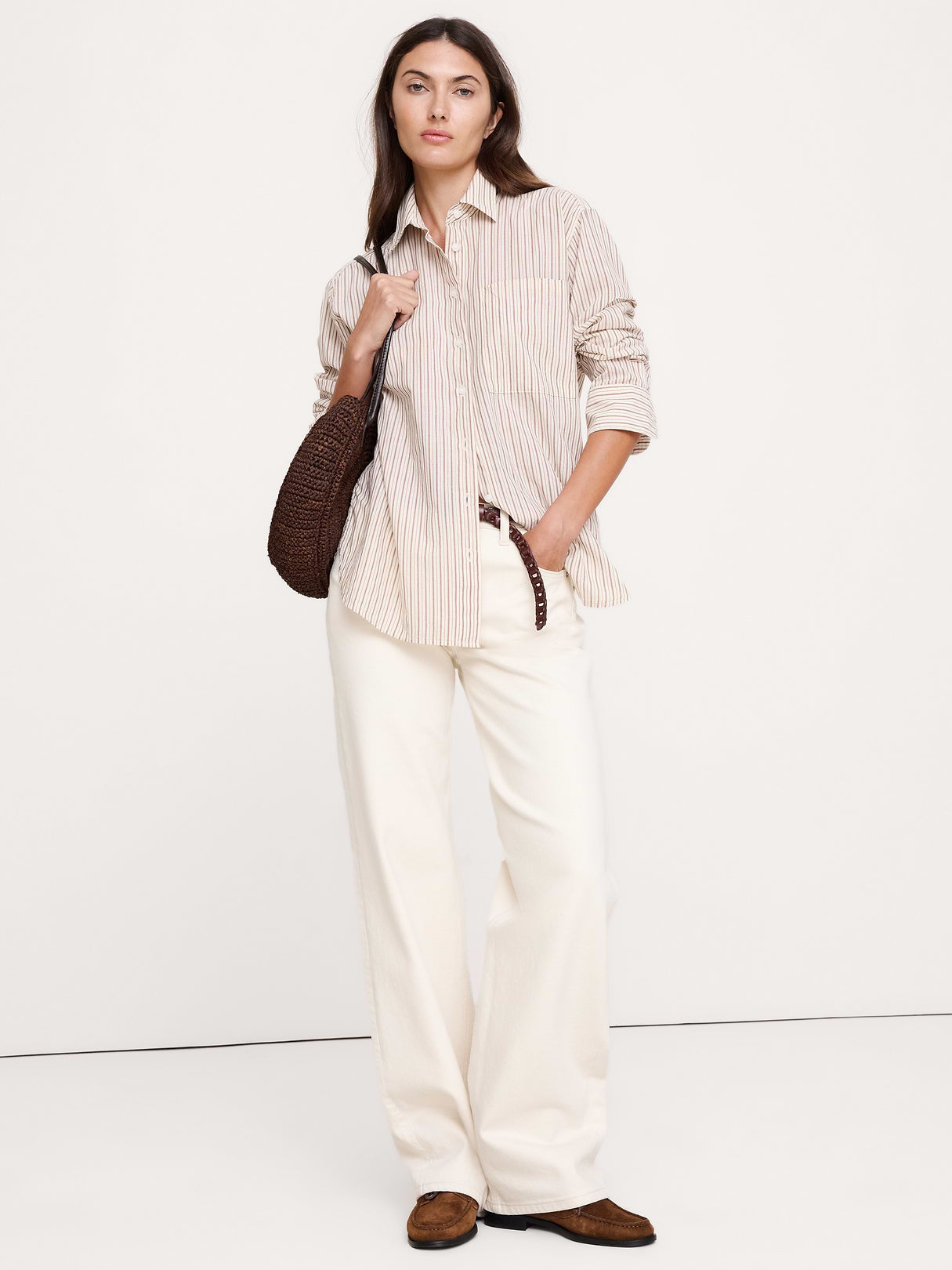 The Oversized Shirt in Cotton Poplin - Brown Stripe