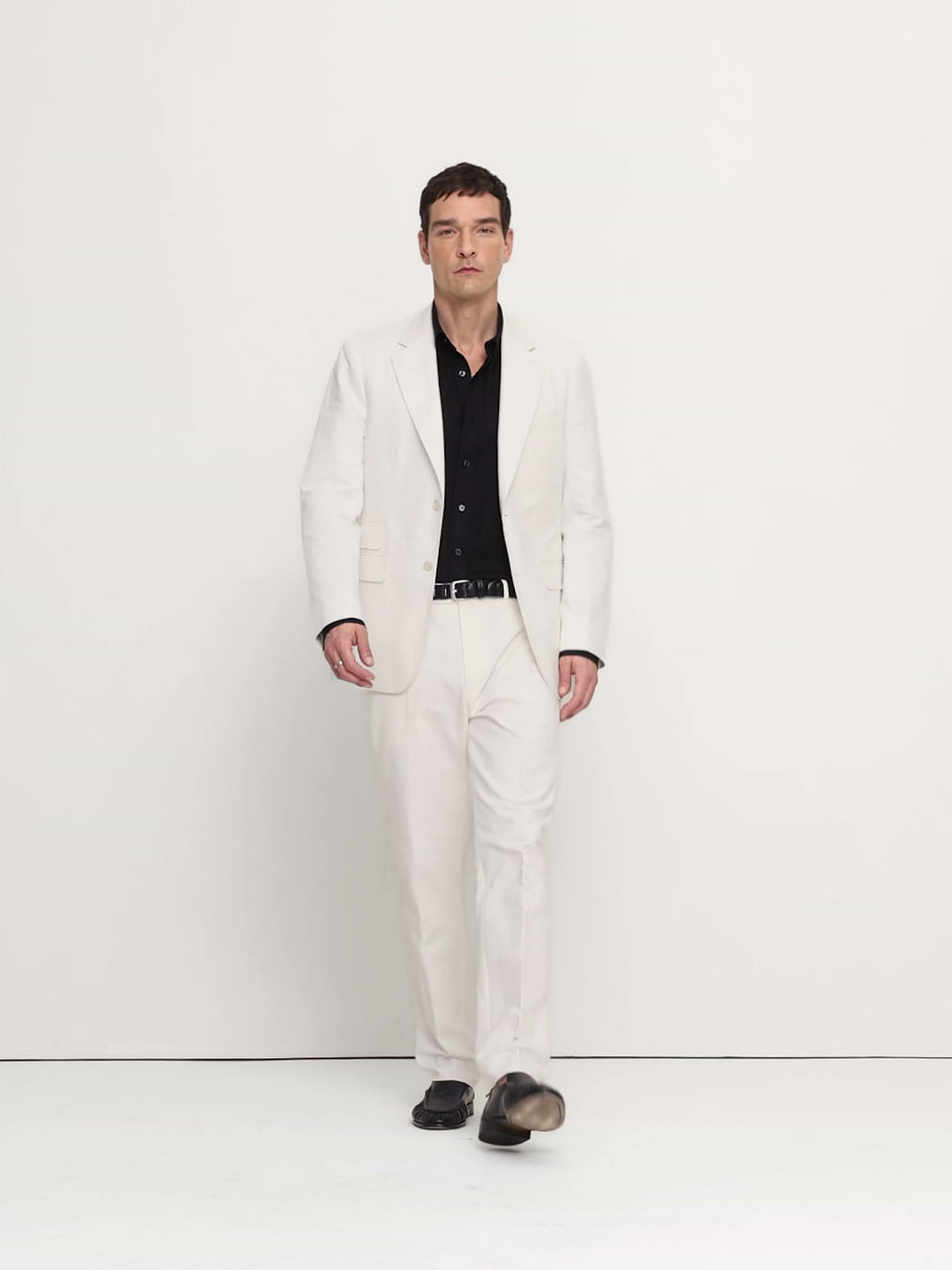 Tailored Slim-Fit Italian Cotton-Linen Suit Jacket - Ivory
