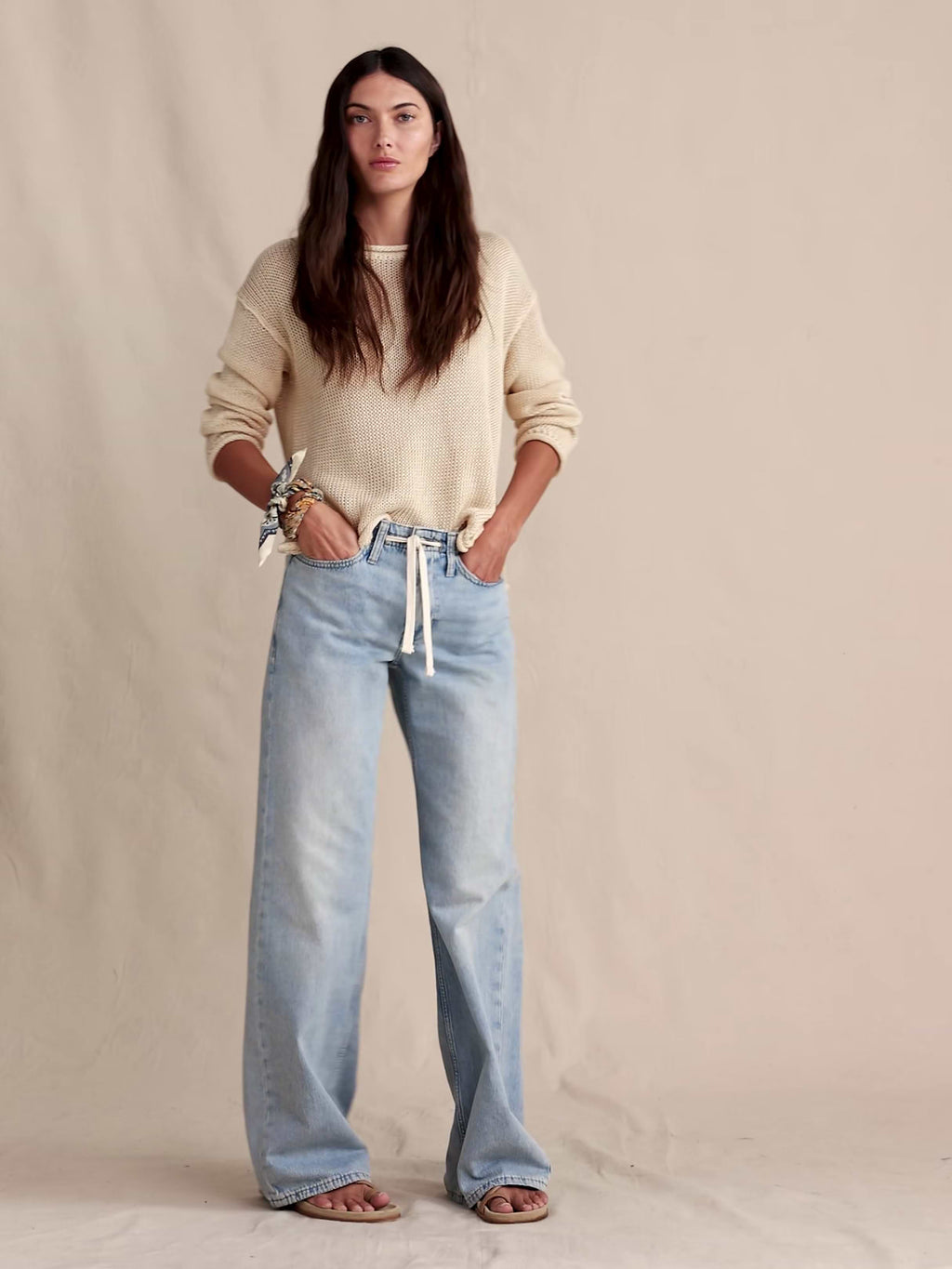 Mid-Rise Wide-Leg Drawstring Jean - Light Wash