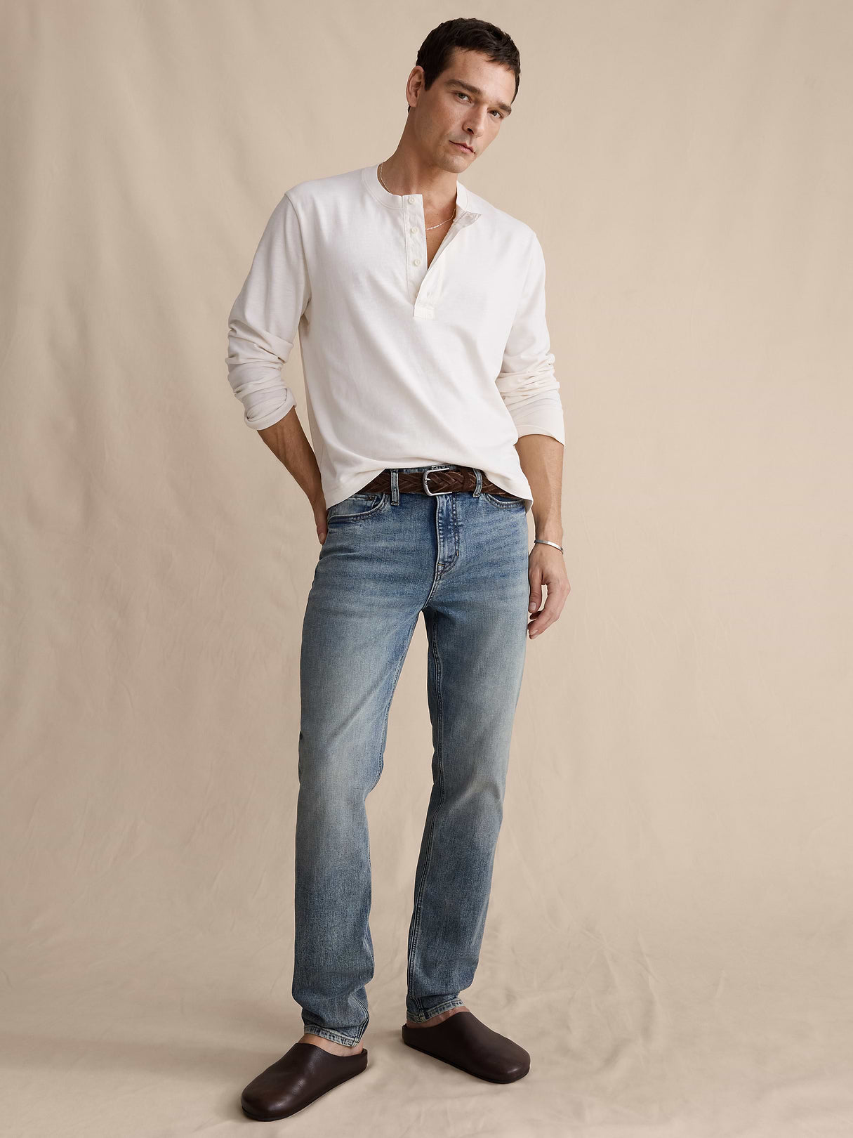 Slim Luxe Traveler Jean - Tinted Blue