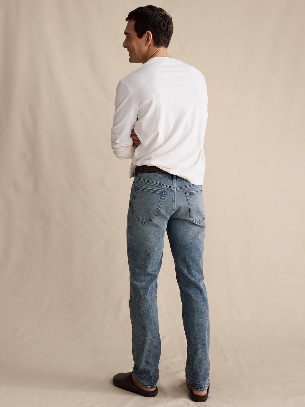 Slim Luxe Traveler Jean - Tinted Blue