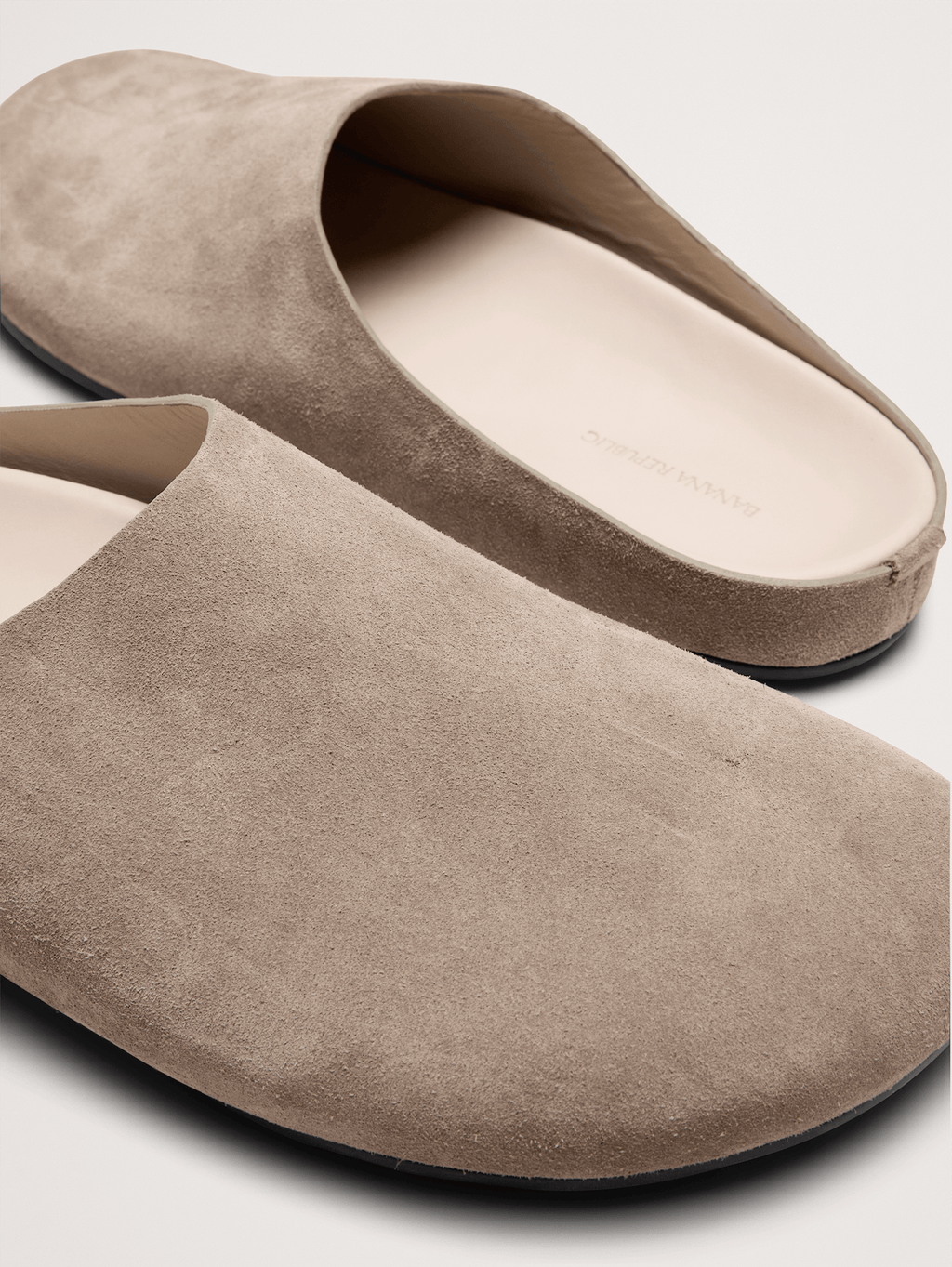 Leather Clog - Sanded Khaki Beige