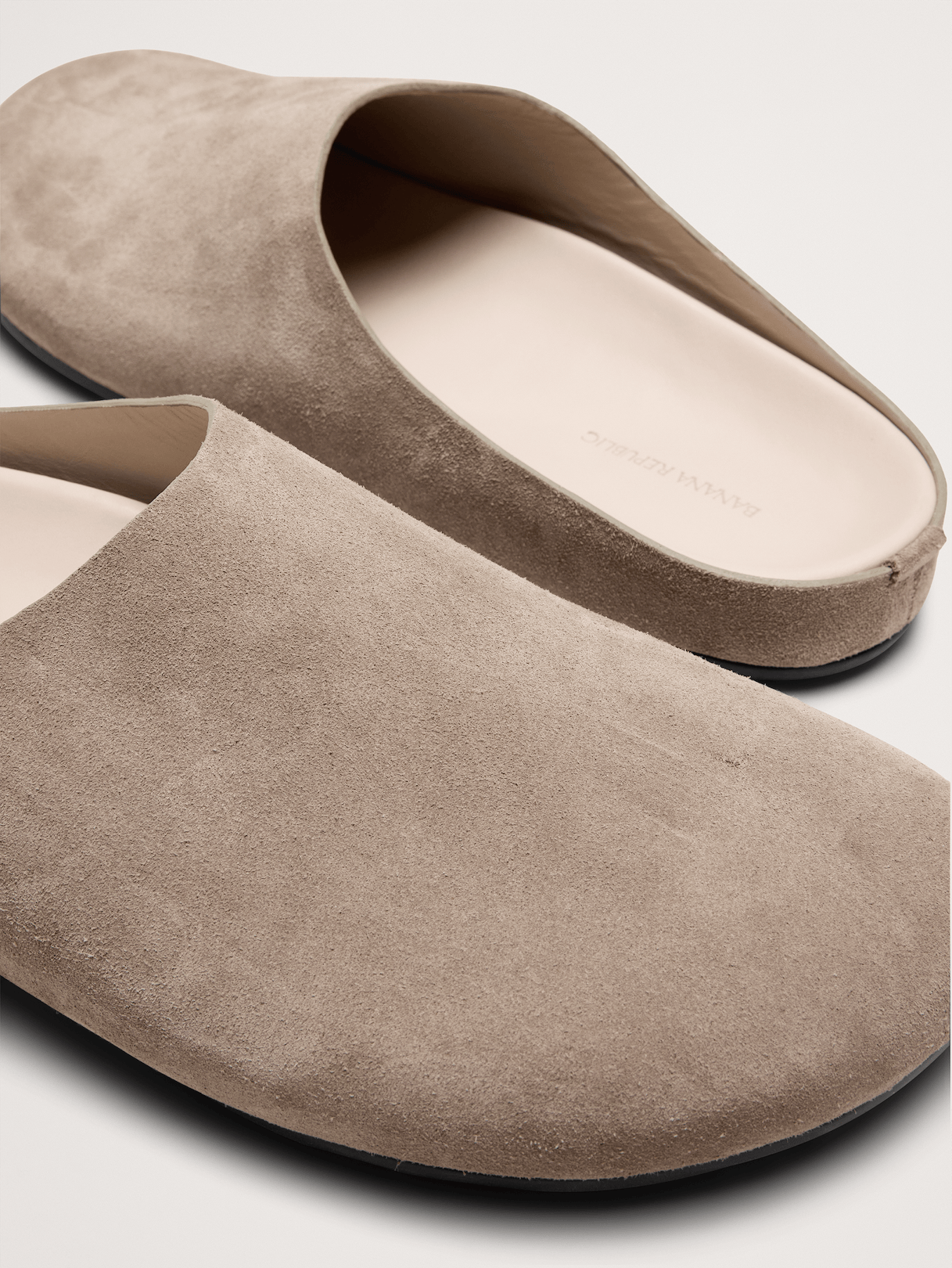 Leather Clog - Sanded Khaki Beige