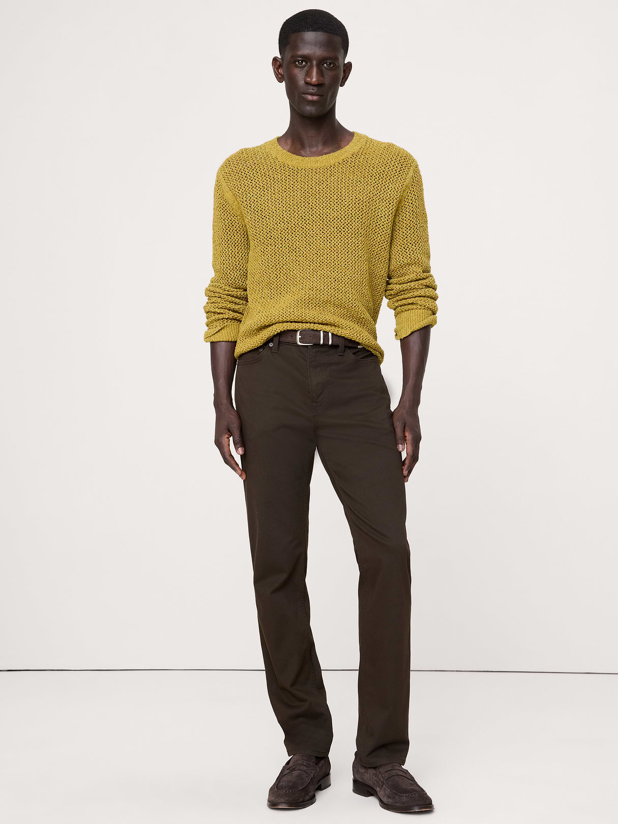 Slim Traveler Pant - Brown