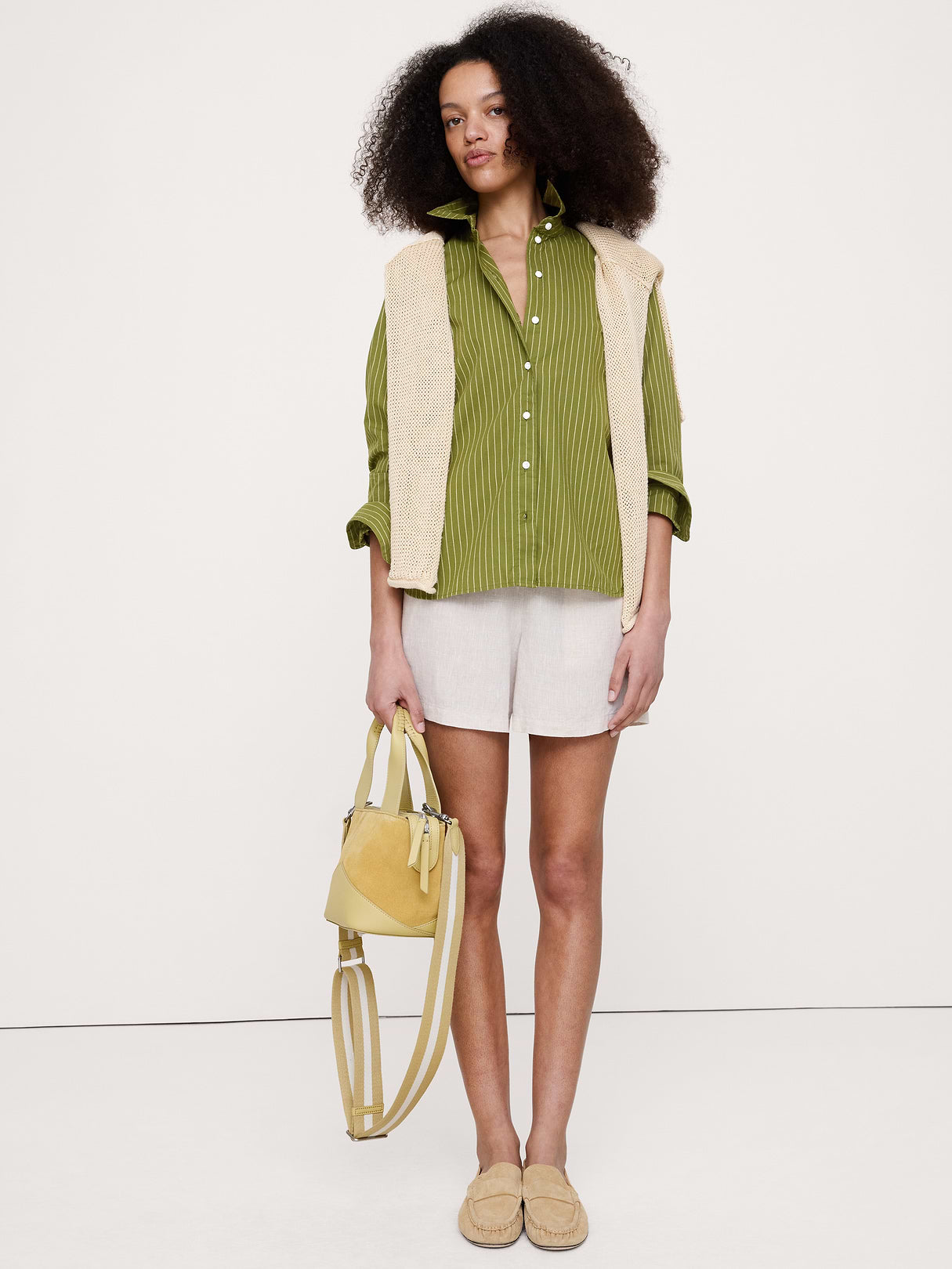 The Everyday Shirt in Cotton Poplin - Green Pinstripe