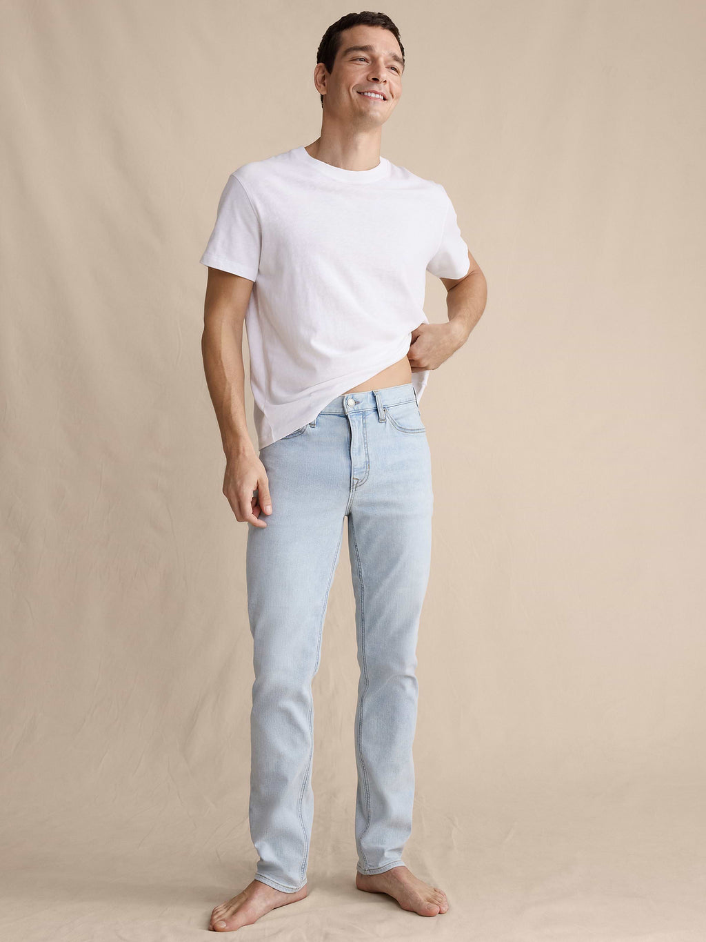 Slim Luxe Traveler Jean - Bleach Blue