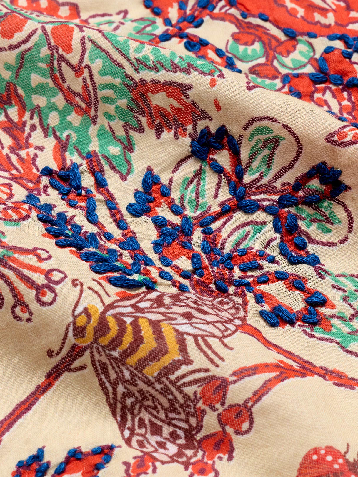 Embroidered Cotton Scarf by Vismaya - Cream Paisley