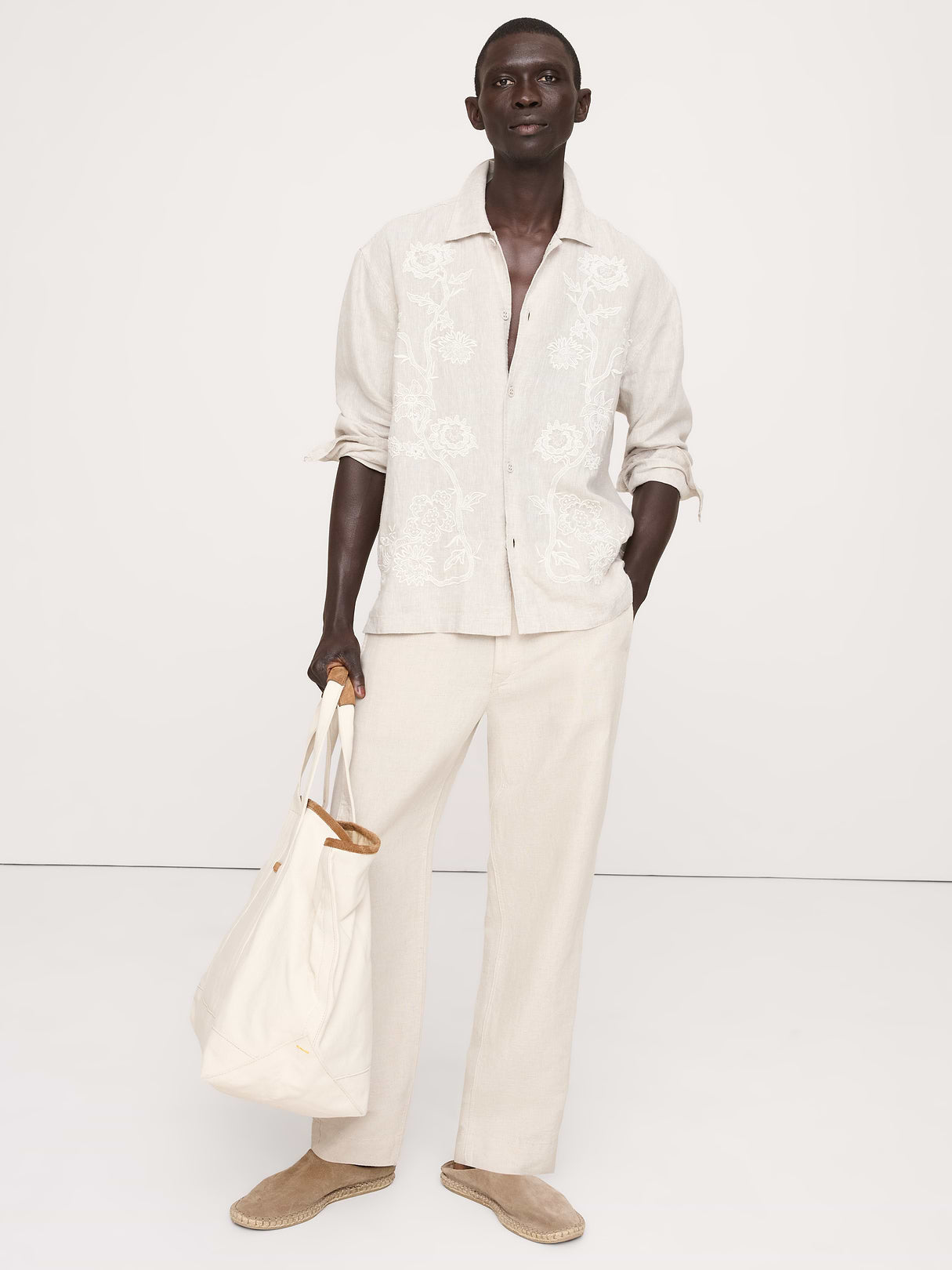 Relaxed-Fit Embroidered Linen Long-Sleeve Resort Shirt - Natural