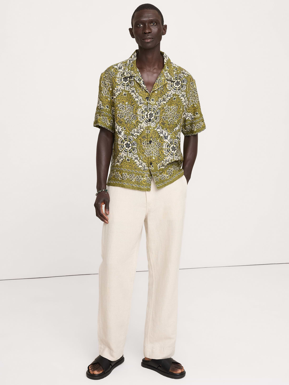 Standard-Fit Linen Resort Shirt - Olive Green Print