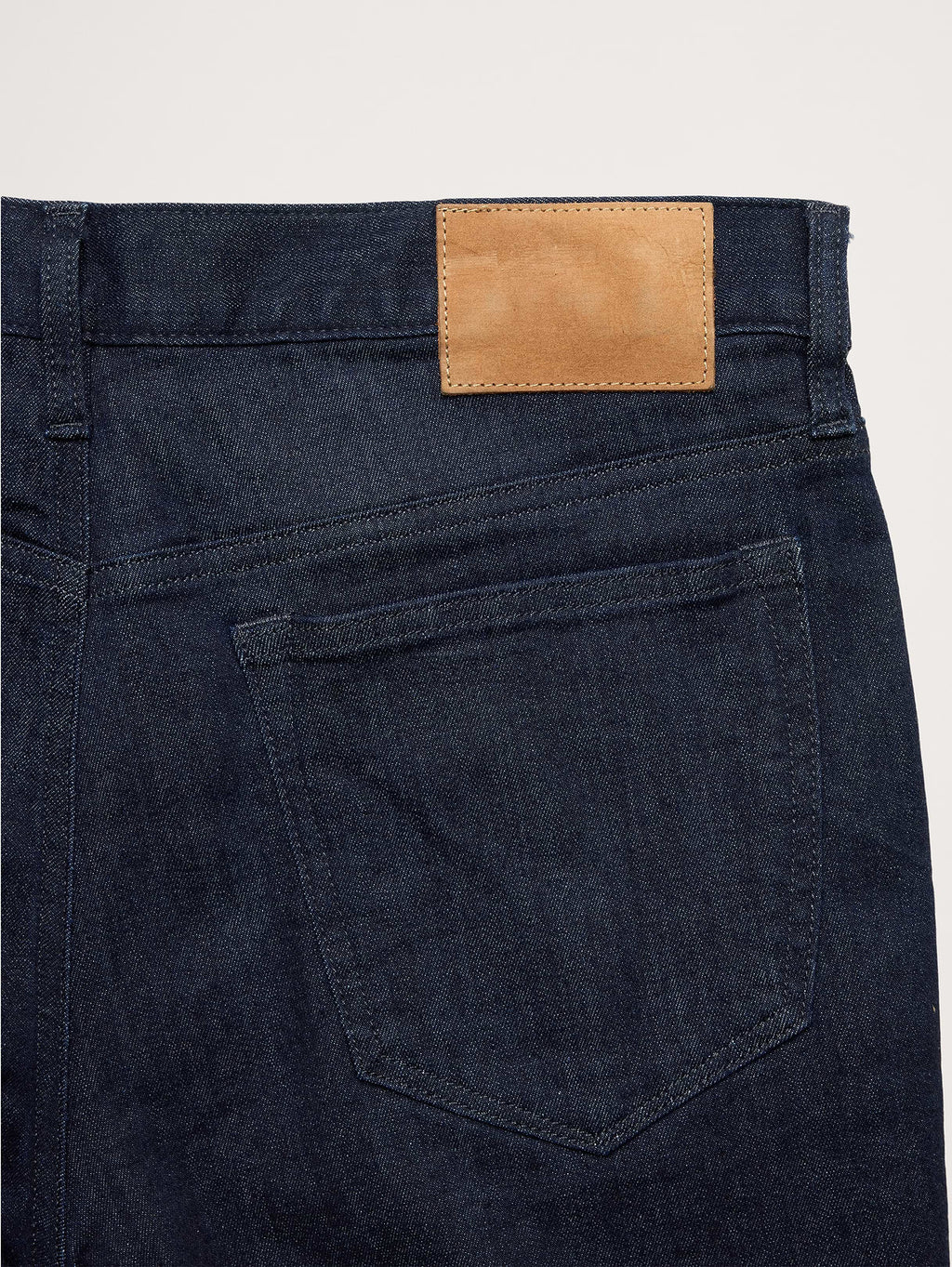Slim Luxe Traveler Jean - Rinse Dark Wash