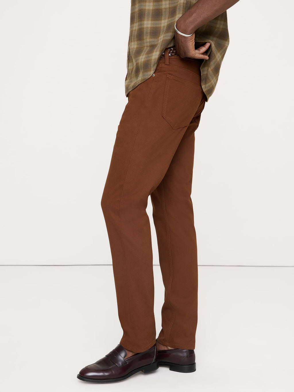 Slim Traveler Pant - Burnt Rust Brown