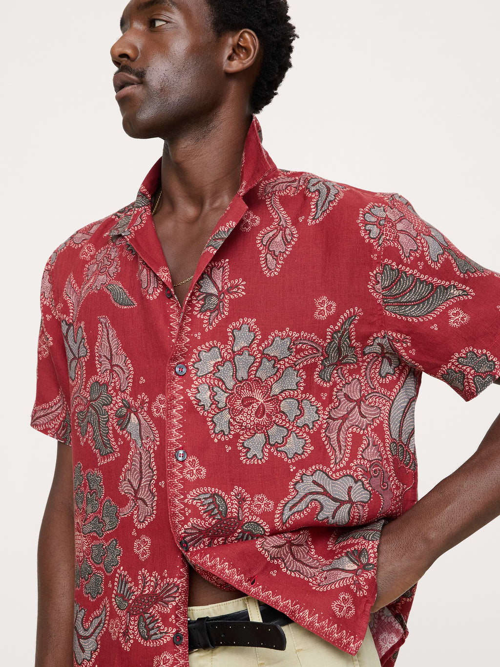 Standard-Fit Linen Resort Shirt - Red Floral