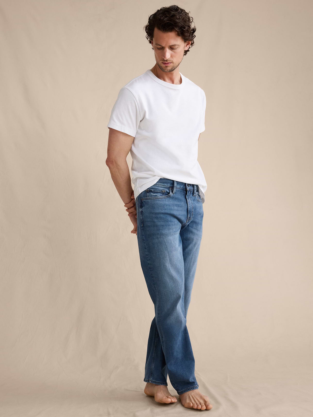 Straight Luxe Traveler Jean - Medium Wash