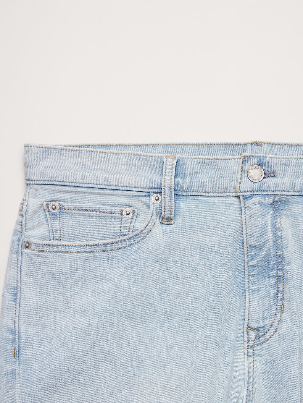 Athletic Luxe Traveler Jean - Bleach Blue