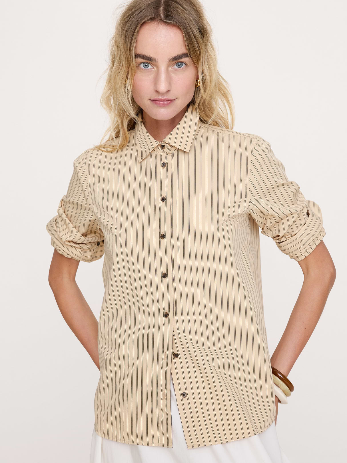 The Everyday Shirt in Cotton Poplin - Cream White Stripe
