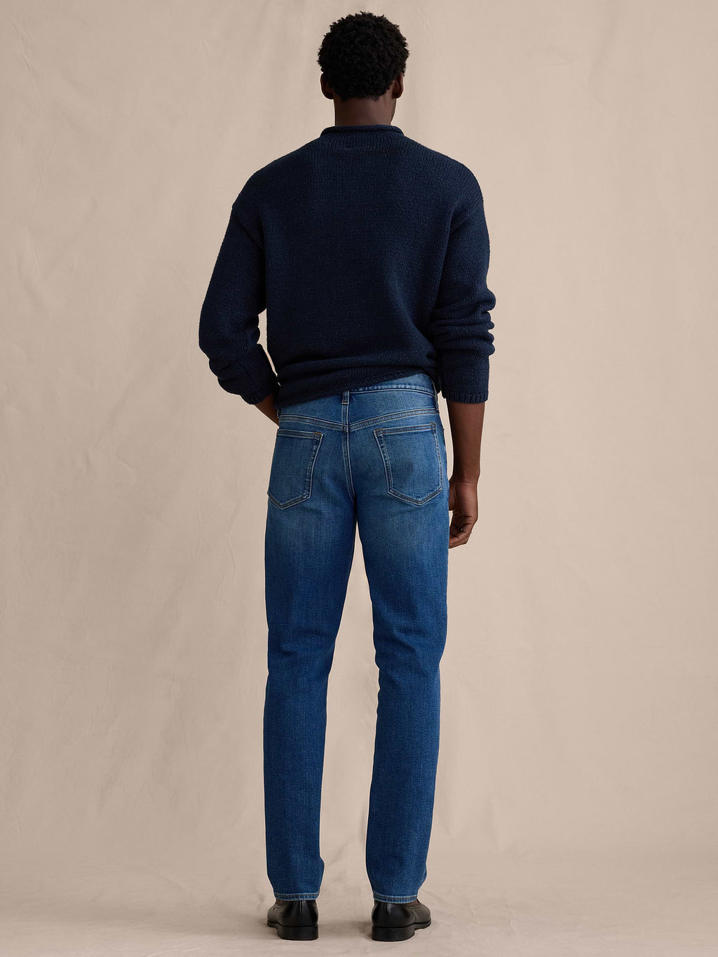 Slim Luxe Traveler Jean - Medium Wash