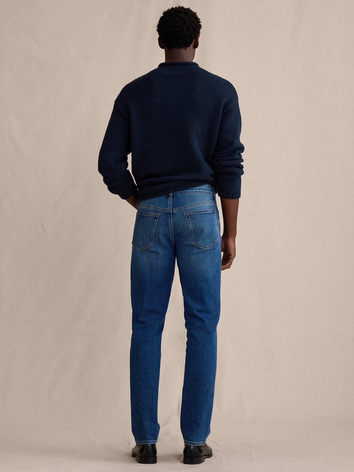 Slim Luxe Traveler Jean - Medium Wash