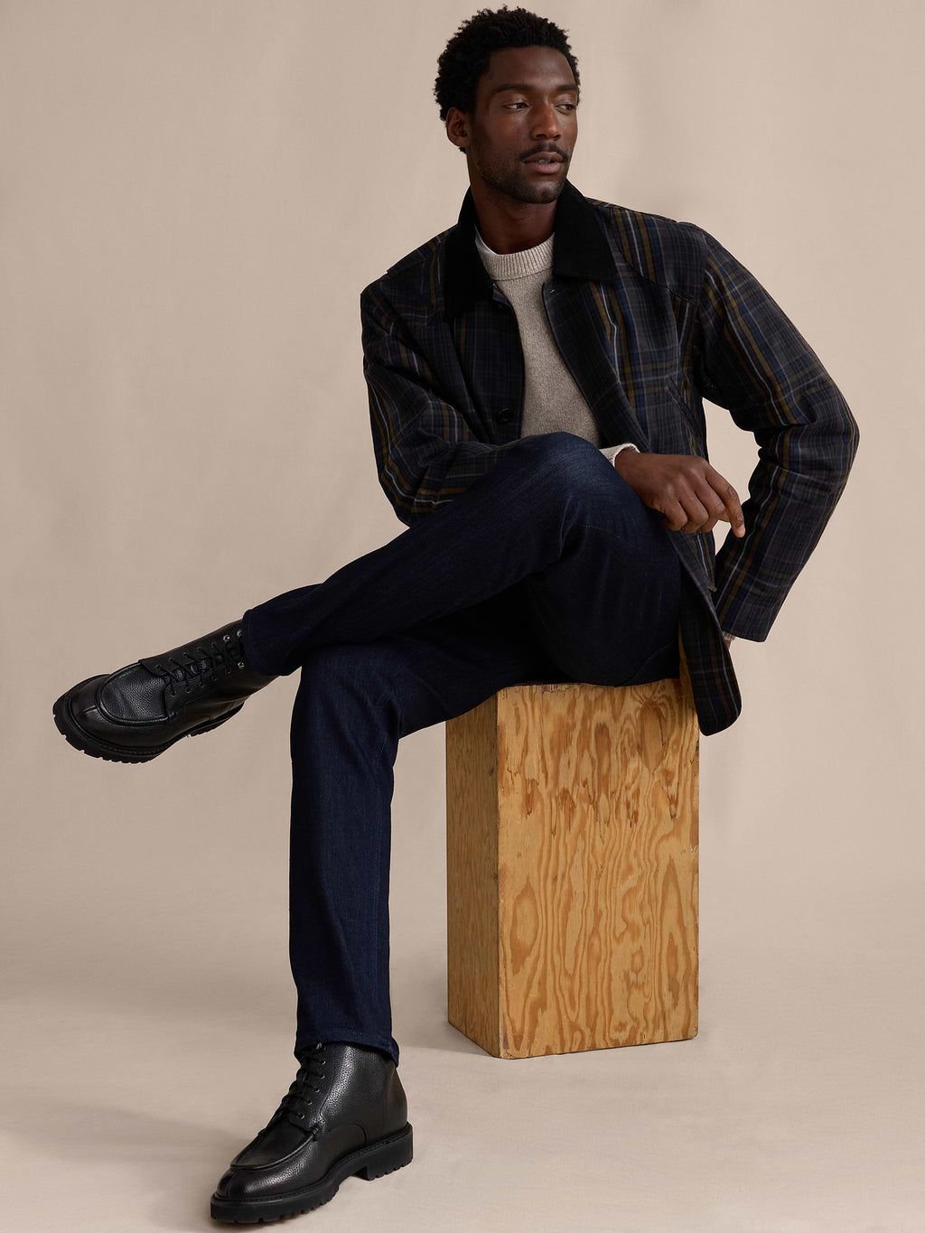 Slim Luxe Traveler Jean - Rinse Dark Wash