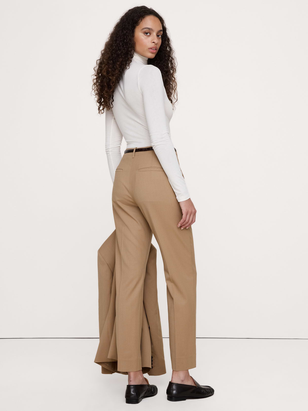 Ultra High-Rise Modern Slim Italian Lightweight Wool Ankle Pant - Camel