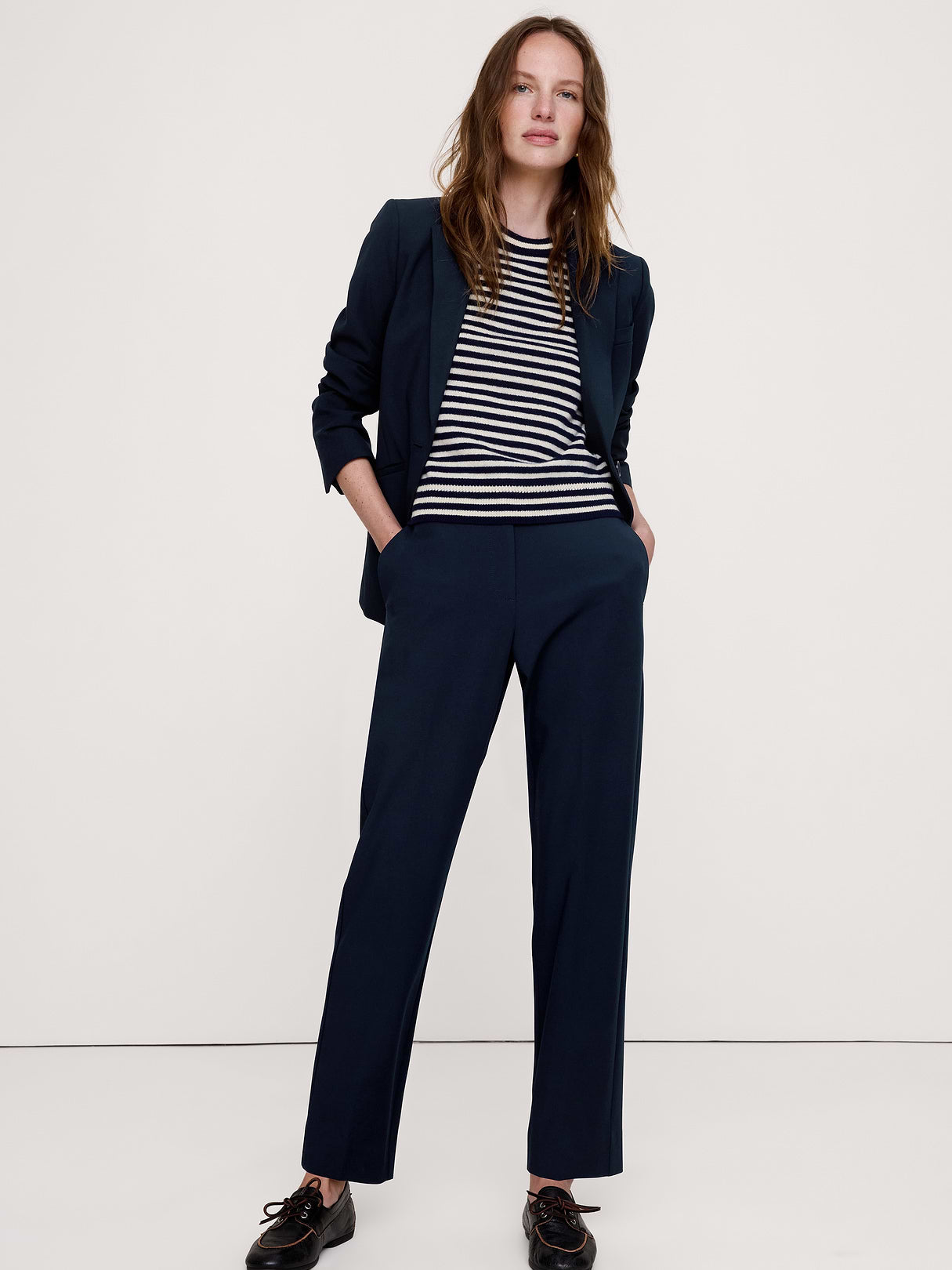 Ultra High-Rise Modern Slim City Stretch Ankle Pant - Navy Blue