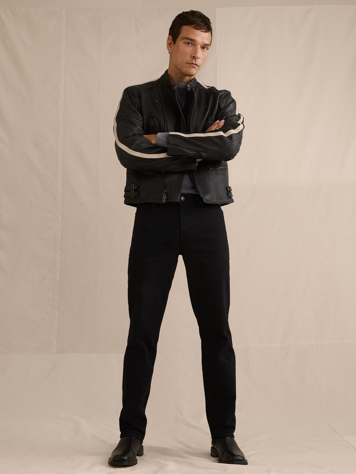 Straight Luxe Traveler Jean - Black wash