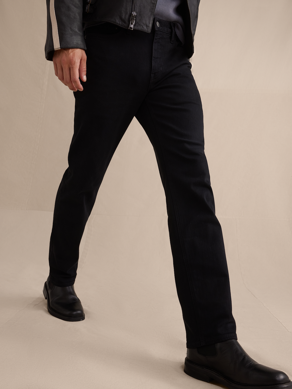 Straight Luxe Traveler Jean - Black wash
