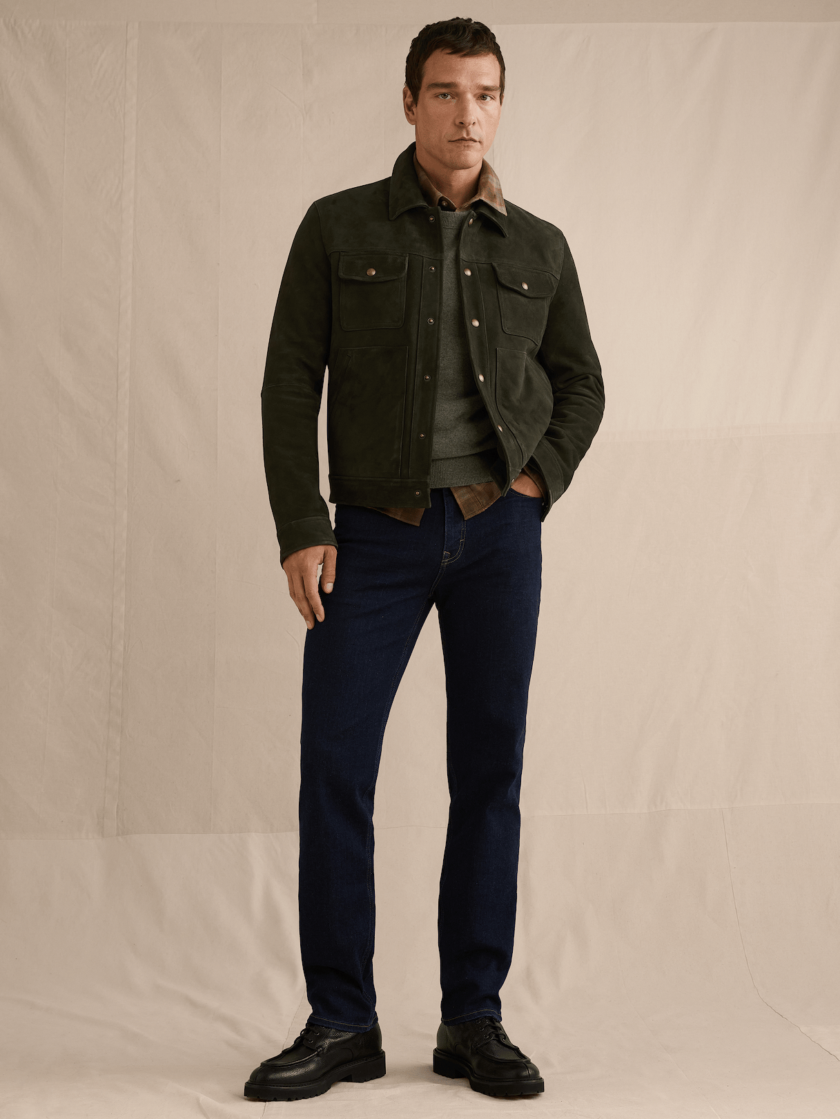 Straight Luxe Traveler Jean - Medium Dark Wash