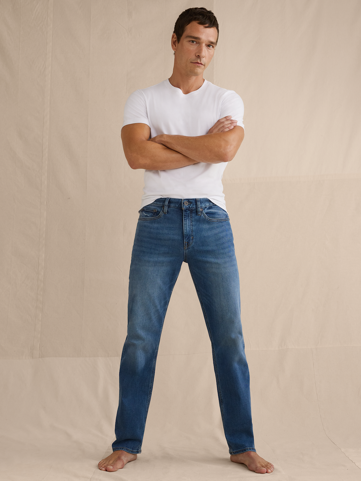 Slim Luxe Traveler Jean - Vintage Medium Wash
