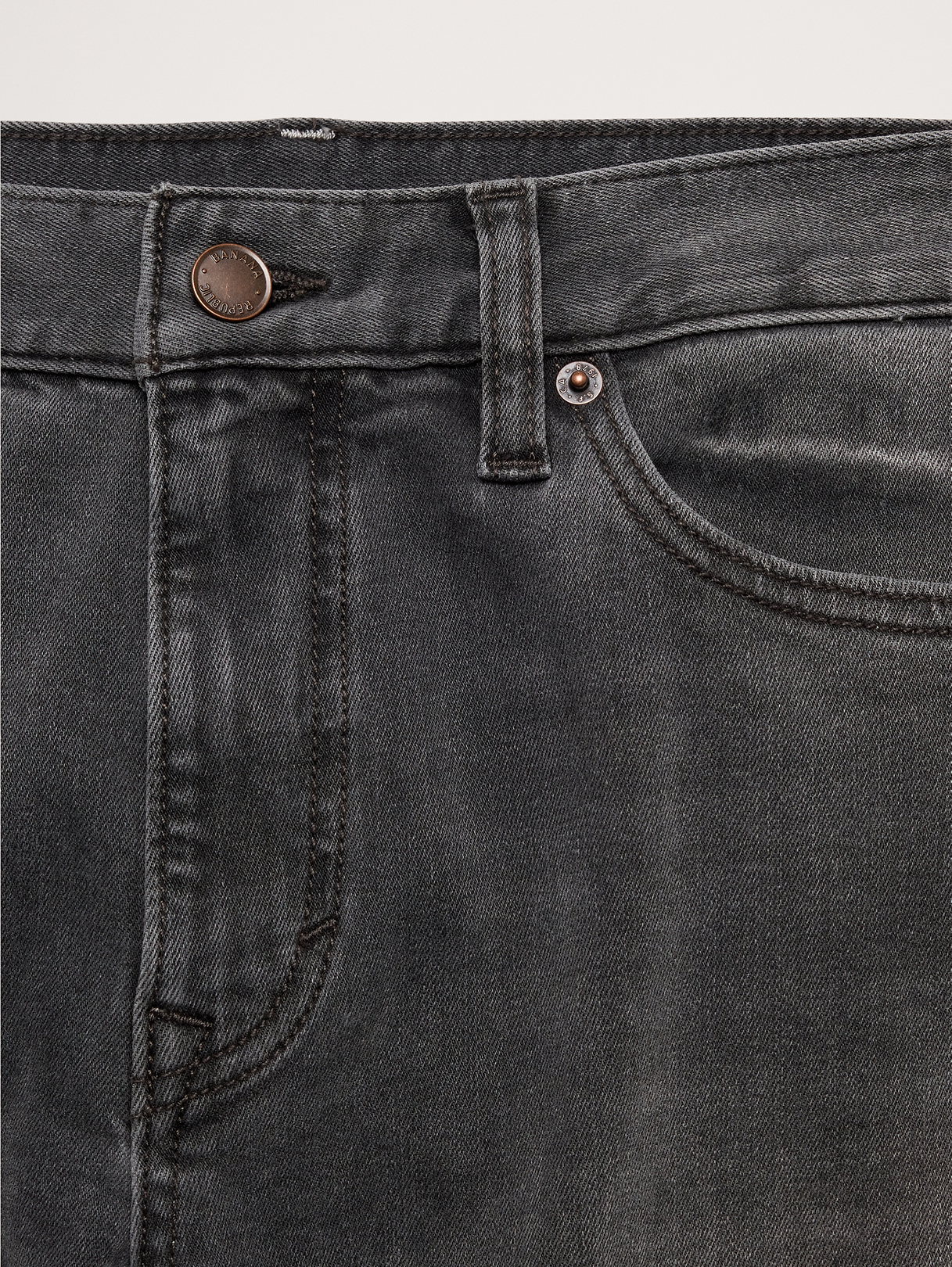 Straight Luxe Traveler Jean - Gray